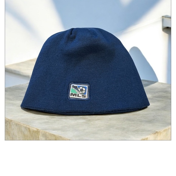 🆕Adult | Vancouver Whitecaps FC Blue Beanie - Picture 3 of 10